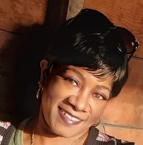 Meet your Posher, Dearmond